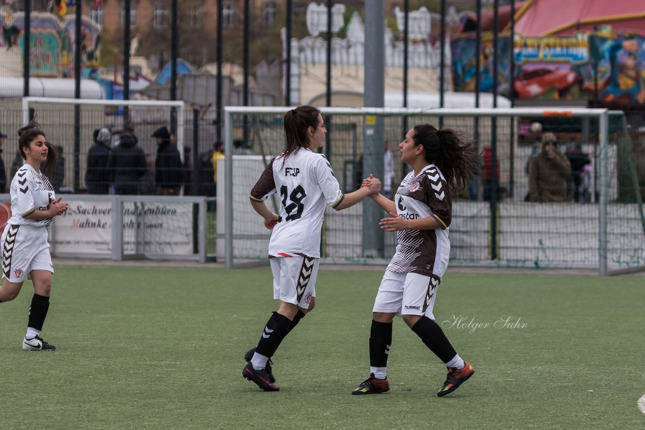 Bild 174 - B-Juniorinnen St.Pauli - C-Juniorinnen SV Steinhorst : Ergebnis: 1:2